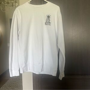 Nike crewneck sweatshirt